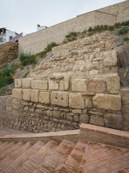 Muralla de Cabra (Córdoba) | EYAC Arquitec | Manolo Espaliú - Fotografía de Arquitectura
