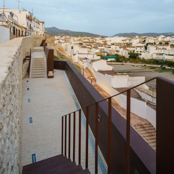 Muralla de Cabra (Córdoba) | EYAC Arquitec | Manolo Espaliú - Fotografía de Arquitectura