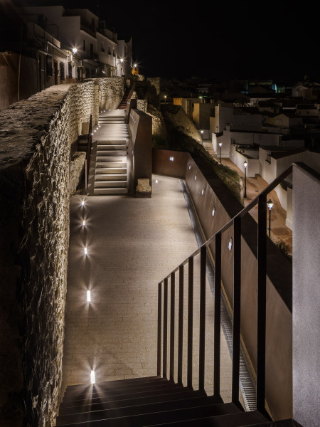 Muralla de Cabra (Córdoba) | EYAC Arquitec | Manolo Espaliú - Fotografía de Arquitectura