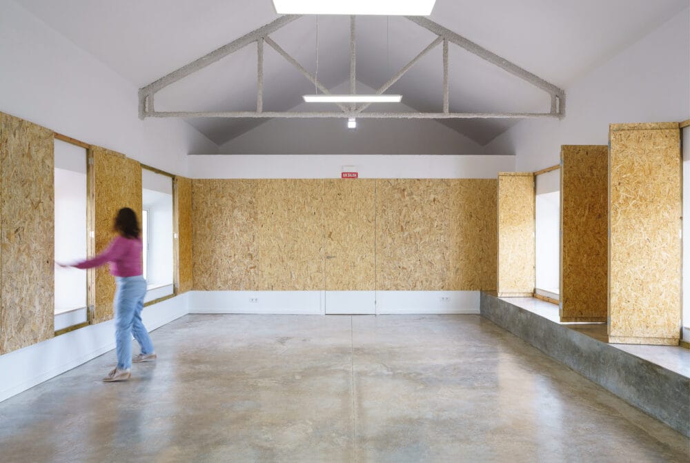 Centro Cultural Juvenil Hornachuelos | Chaparro Ceccato Arq | Manolo Espaliú - Fotografía de Arquitectura