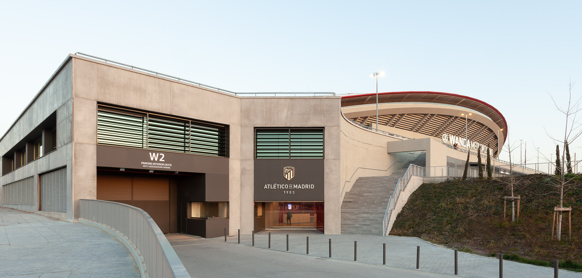 Oficinas Wanda Metropolitano Club Atlético de Madrid  |  Cruz y Ortiz Arquitectos | Manolo Espaliú | Fotografía de Arquitectura